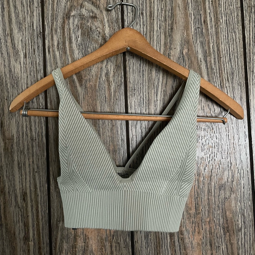 Out From Under Engineered Seamless Ribbed Sage Green Plunge Bralette - Picture 3 of 10